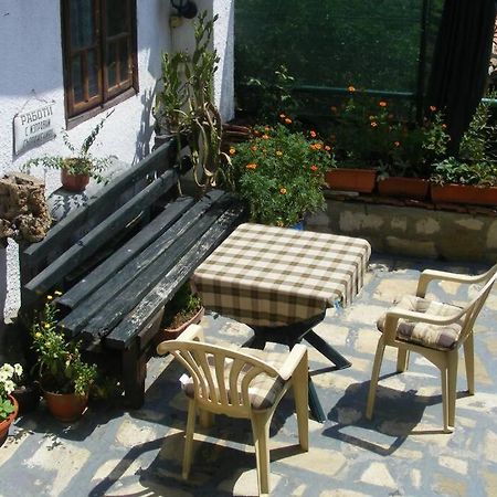 Authentic Guest Stay In The Heart Of Veliko Tarnovo Студио С Изглед Към Царевец Exterior foto