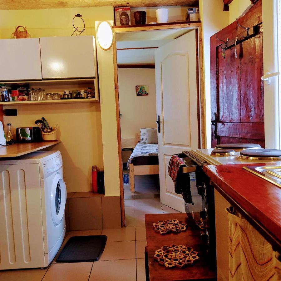 Authentic Guest Stay In The Heart Of Veliko Tarnovo Студио С Изглед Към Царевец Exterior foto