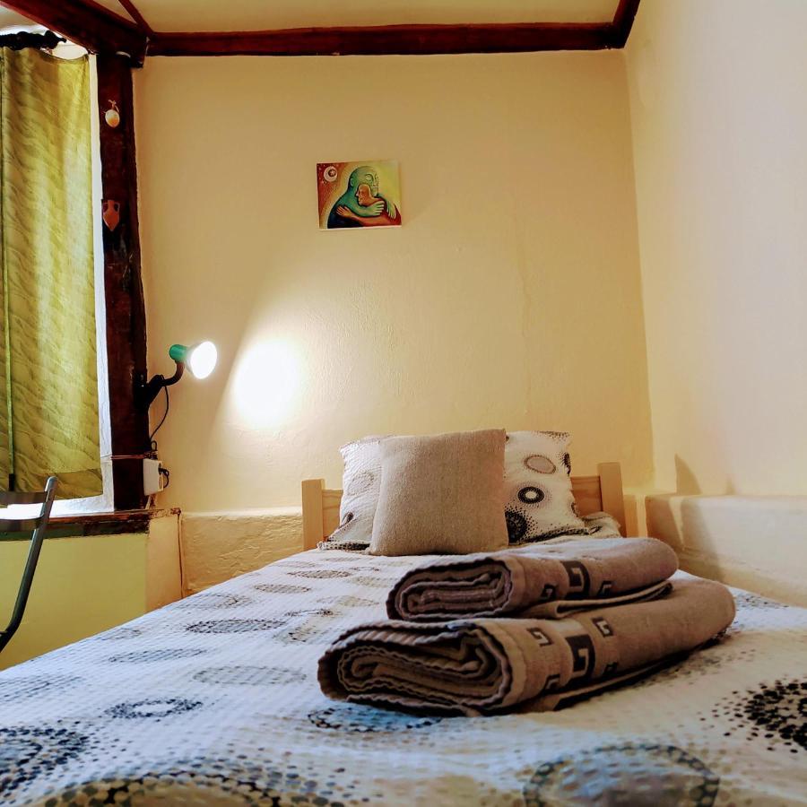 Authentic Guest Stay In The Heart Of Veliko Tarnovo Студио С Изглед Към Царевец Exterior foto
