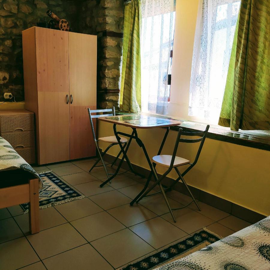 Authentic Guest Stay In The Heart Of Veliko Tarnovo Студио С Изглед Към Царевец Exterior foto